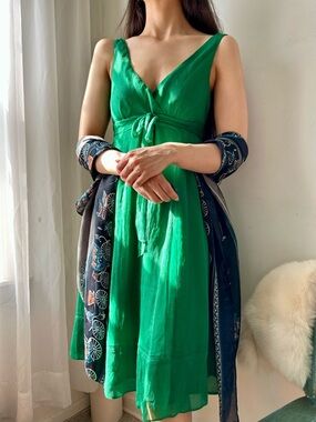 J. Crew Emerald Green 100% Silk V-Neck Tie-Waist Midi Dress
